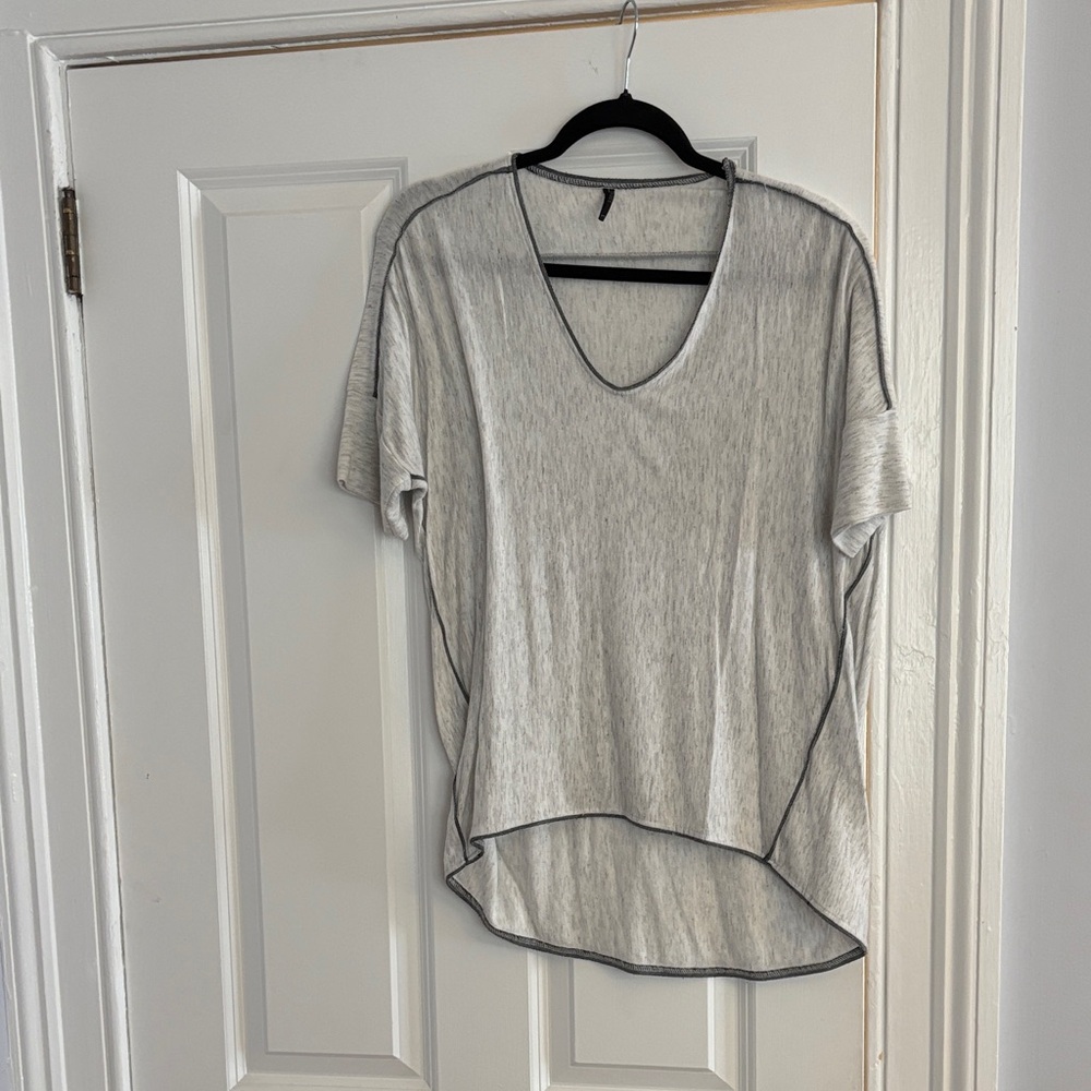 Casual Heather Gray V-Neck Women's Tee by Capote.